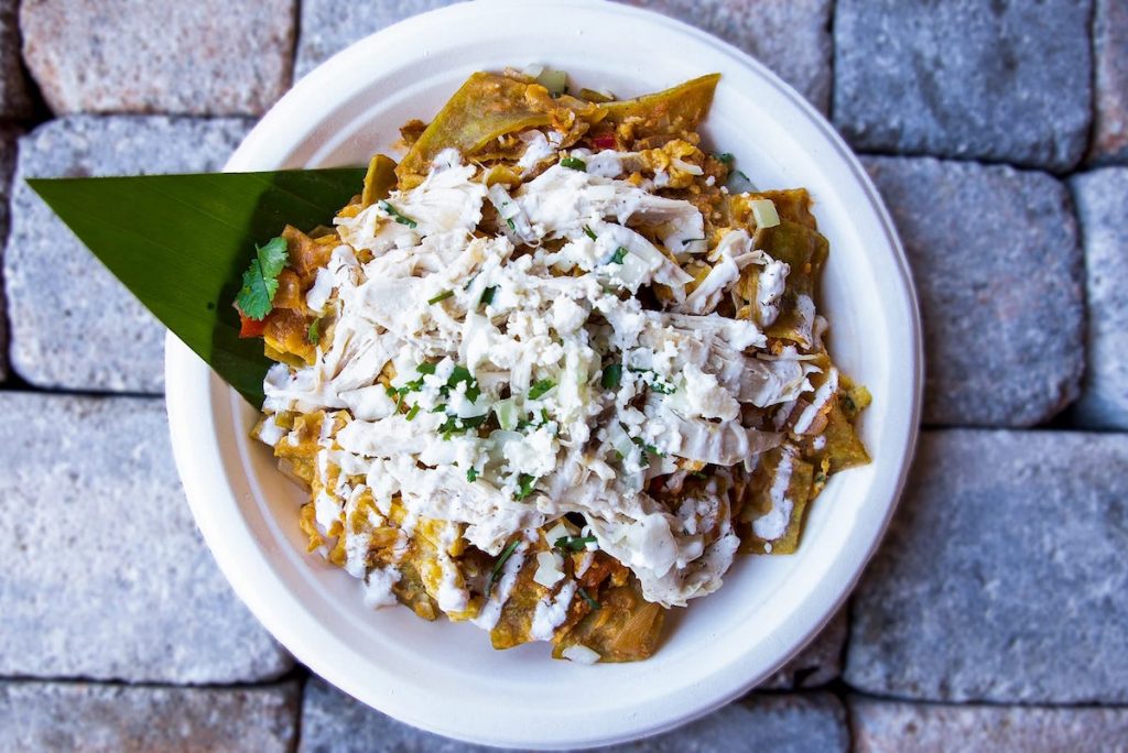 Taco Mesa Chilaquiles con Pollo