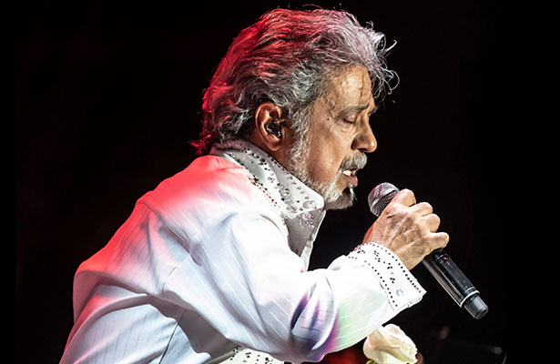 Dariush at Segerstrom Center for the Arts