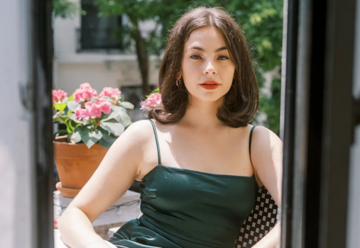 Stella Cole at Samueli Theater