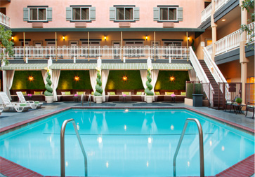 Pet-Friendly Hotels in Newport Beach