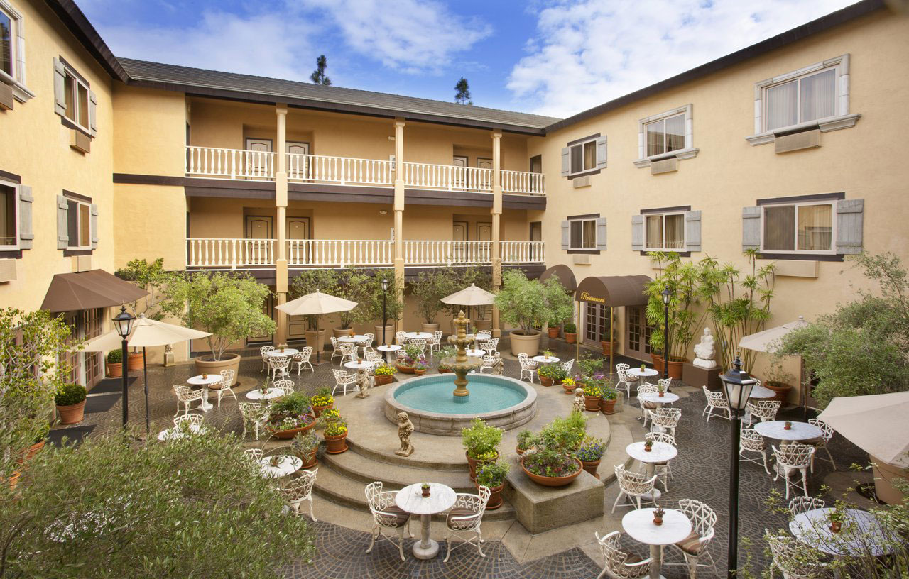 Mesa Moments: Ayres Hotel